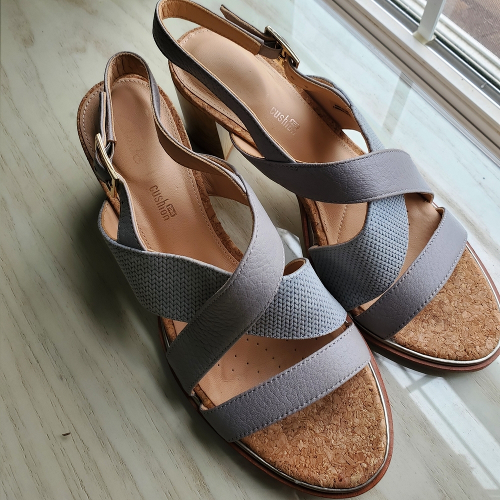 Clarks Sandals - Picture 6 of 9